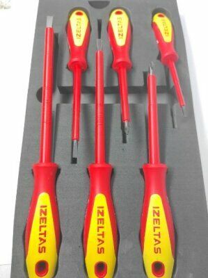 İzeltaş Elektrikçi İzoleli Tornavida Seti 6 Parça 1000 V