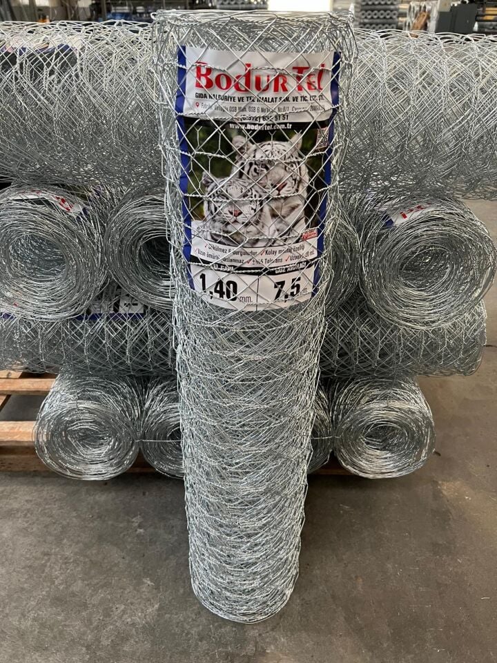 1,40 mm Geniş Göz Altıgen Örgülü Tel - 150 cm Yükseklik - 20 mt Top Uzunluğu -Bahçe Tel 7.5 cm Göz