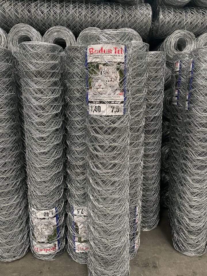 1,40 mm Geniş Göz Altıgen Örgülü Tel - 120 cm Yükseklik - 20 mt Top Uzunluğu -Bahçe Tel 7.5 cm Göz